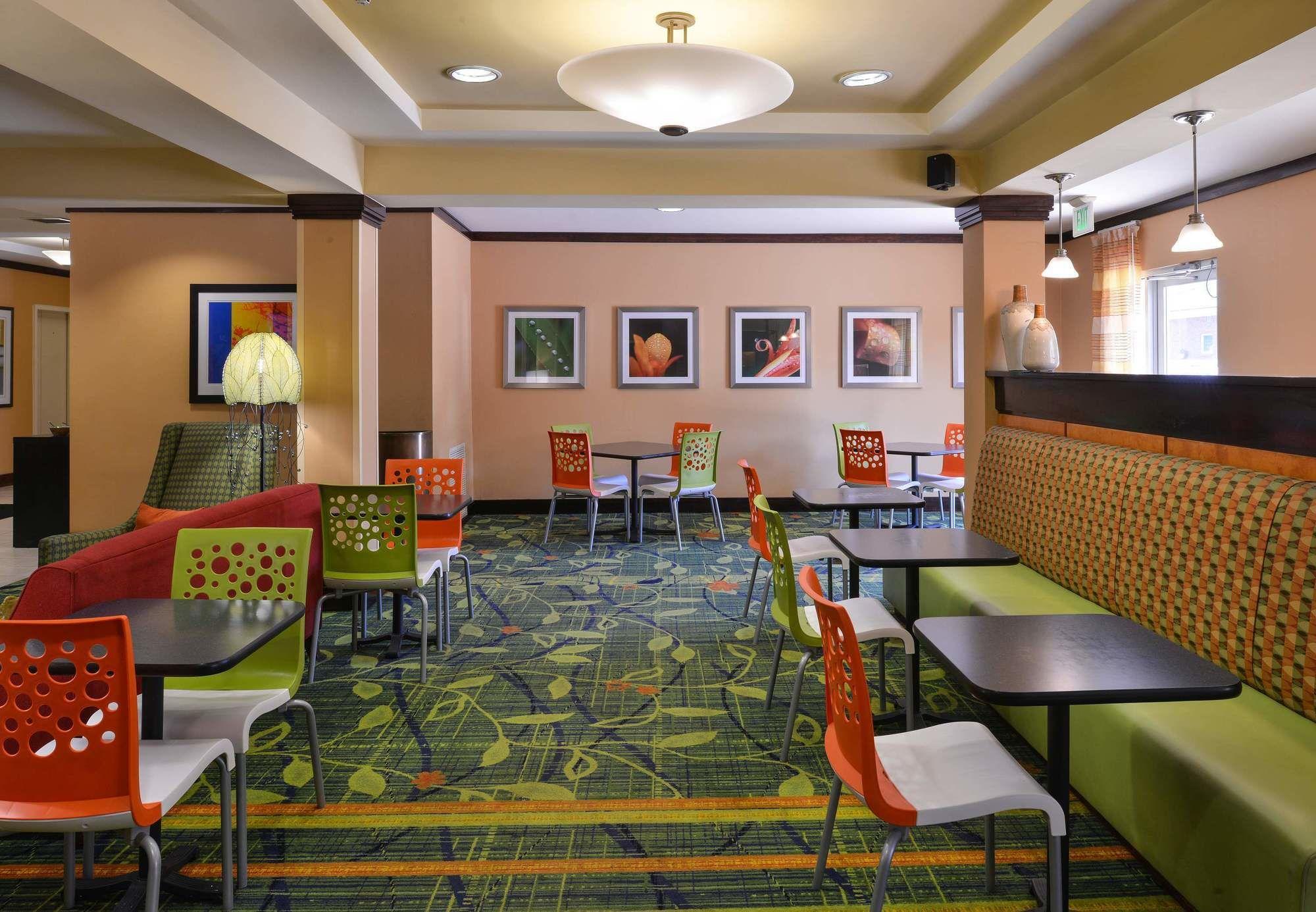 Hotel Fairfield And Charleston North/university Area North Charleston